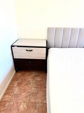 1255 Clagett Ln in Las Vegas, NV - Building Photo - Building Photo