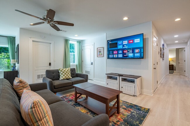 2617 Caladium Dr NE in Atlanta, GA - Building Photo - Building Photo