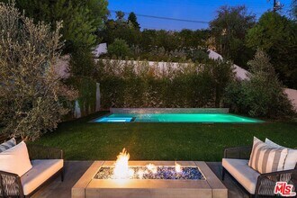 2408 Castle Heights Ave in Los Angeles, CA - Building Photo - Building Photo