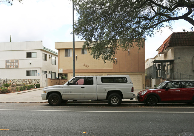 337 Riverdale Dr in Glendale, CA - Foto de edificio - Building Photo