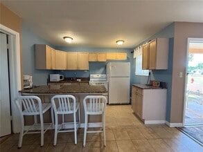 6705 Gulf Winds Dr in St Pete Beach, FL - Building Photo - Building Photo