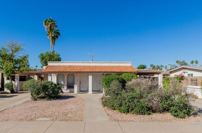 242 N Standage in Mesa, AZ - Building Photo - Building Photo