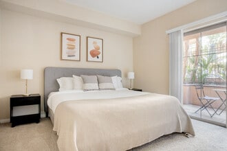 66 Avenue A in New York, NY - Foto de edificio - Building Photo