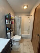 4714 Oakland St in Erie, PA - Foto de edificio - Building Photo