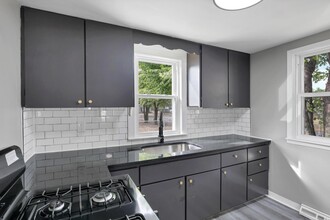 256 Southard Dr in Columbus, OH - Building Photo - Building Photo