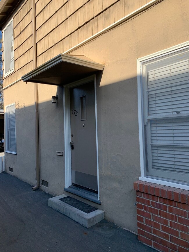 472 Margarita Ave, Unit 472 in Palo Alto, CA - Building Photo - Building Photo