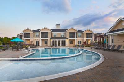 Abberly Crest Apartment Homes in Lexington Park, MD - Foto de edificio - Building Photo