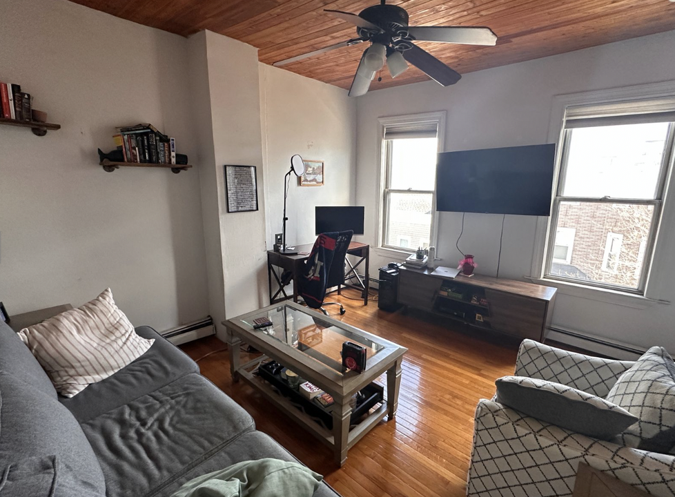 63 I St, Unit 2 in Boston, MA - Building Photo