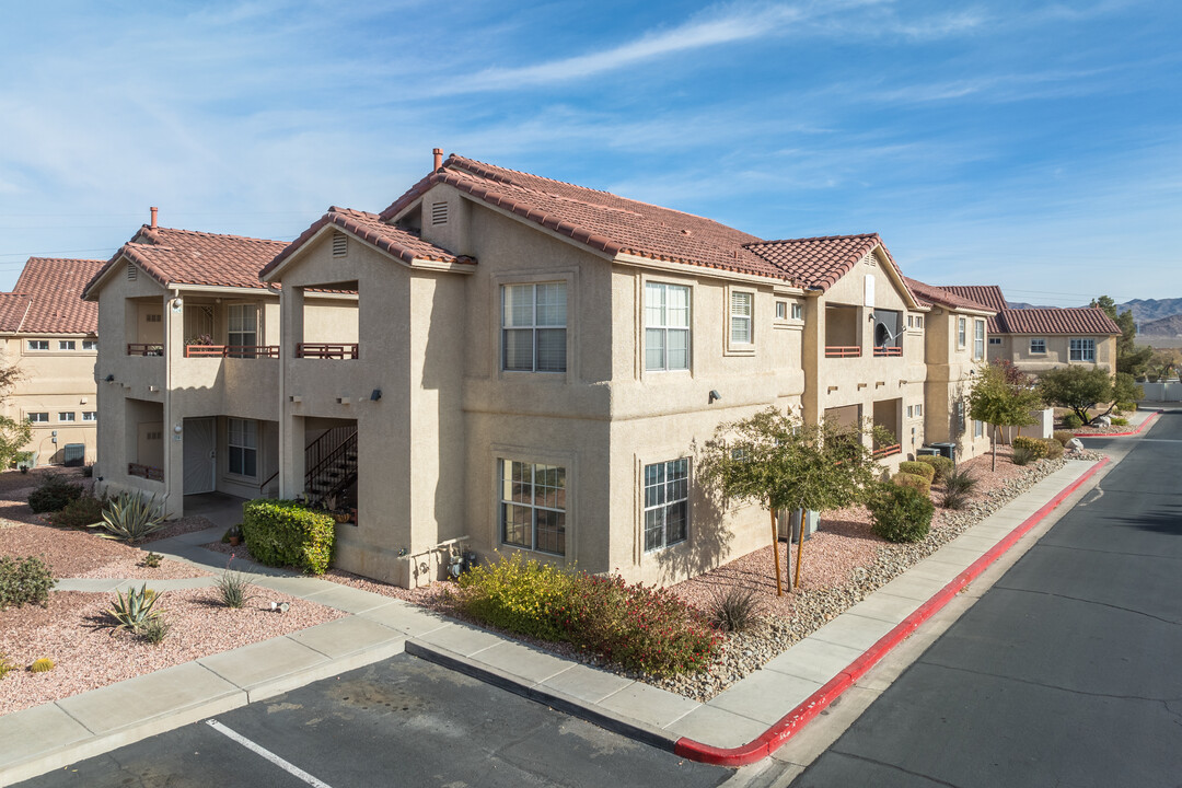 Arrowhead Pointe in Henderson, NV - Foto de edificio