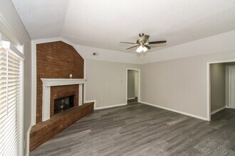 1365 Sandy Stone Ln in Memphis, TN - Building Photo - Building Photo