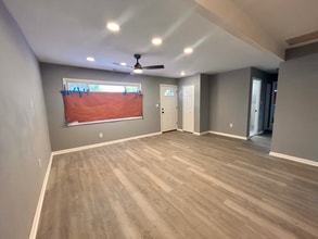 2025 Central Dr in Gary, IN - Building Photo - Building Photo