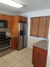 310 Racquet Club Rd in Weston, FL - Building Photo - Building Photo