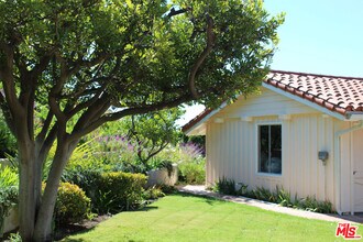 6236 Trancas Canyon Rd in Malibu, CA - Building Photo - Building Photo
