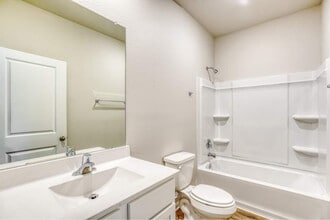 8206 Blooming Meadow Ln in Houston, TX - Building Photo - Building Photo