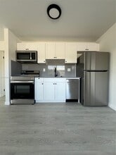 1831 NE 56th St in Fort Lauderdale, FL - Building Photo - Building Photo