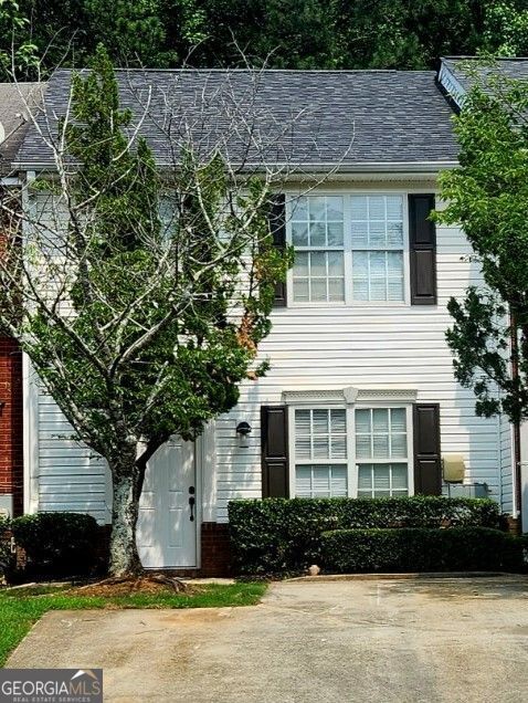 2316 Strathmoor Manor Dr in Lithonia, GA - Foto de edificio