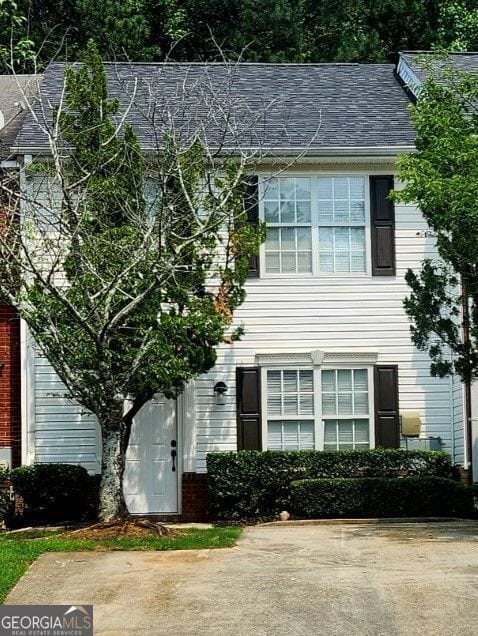 property at 2316 Strathmoor Manor Dr