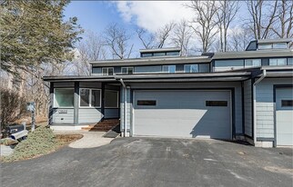 7520 Spectrum Way in Fayetteville, NY - Building Photo