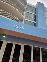 1555 N Treasure Dr in North Bay Village, FL - Building Photo