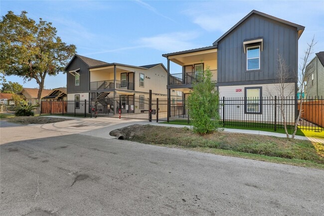 2613 Delafield St in Houston, TX - Building Photo - Building Photo