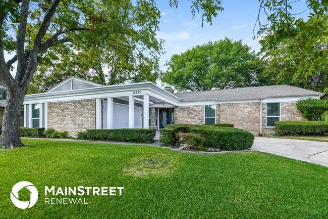 15525 Earlport Cir in Dallas, TX - Foto de edificio - Building Photo