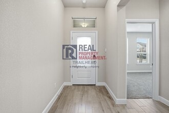 1916 Jackson St in Cleburne, TX - Building Photo - Building Photo