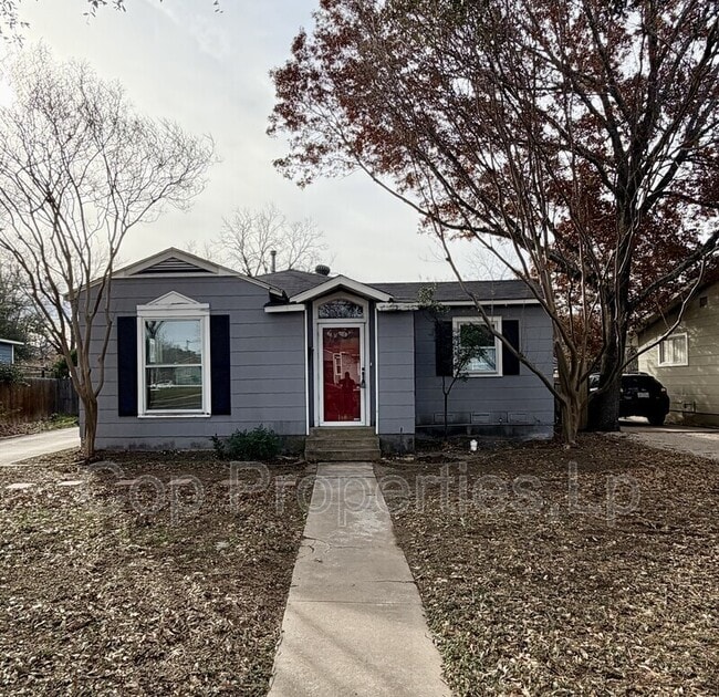 property at 118 Field Crest Dr