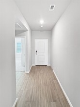 1320 Fitzgerald St in Krum, TX - Building Photo - Building Photo