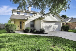 2618 Shearwater Bend Dr in Humble, TX - Building Photo