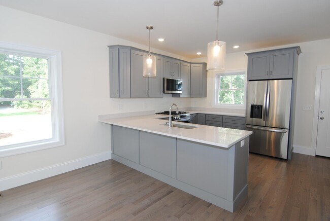 1 Scout Ln in Nashua, NH - Building Photo - Building Photo