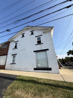 6189 Manchester Rd in Akron, OH - Foto de edificio