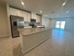 9376 Libertas Wy in Port St. Lucie, FL - Building Photo - Building Photo