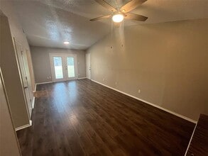 9233 Prairie Oak Dr in Dallas, TX - Building Photo - Building Photo