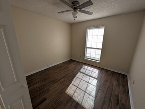 2319 Whitney Dr in Copperas Cove, TX - Foto de edificio - Building Photo