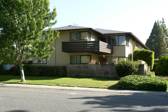 280 Waverley St in Menlo Park, CA - Building Photo - Building Photo