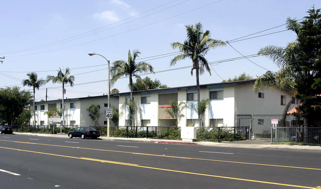 La Arboleda in Montebello, CA - Foto de edificio - Building Photo
