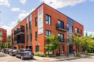 Place Dufresne in Montréal, QC - Building Photo