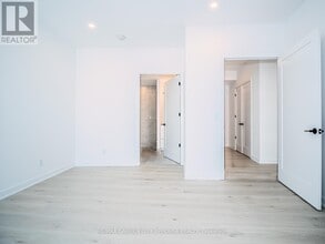 57 Carlisle St in St Catharines, ON - Building Photo - Building Photo