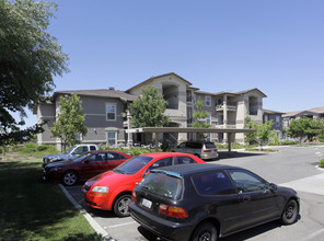 Savannah At Southport in West Sacramento, CA - Building Photo - Building Photo