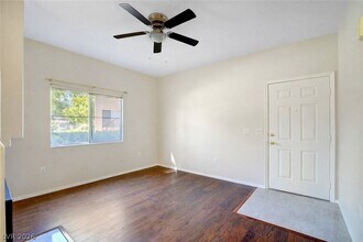 8501 W University Ave in Las Vegas, NV - Building Photo - Building Photo