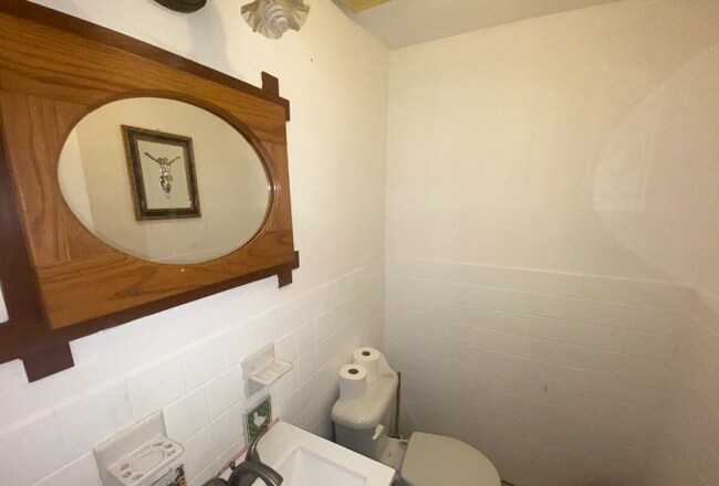 8 Sewall St, Unit 1 in Boston, MA - Foto de edificio - Building Photo