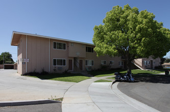 Woody Creek Apartments in Riverside, CA - Building Photo - Building Photo