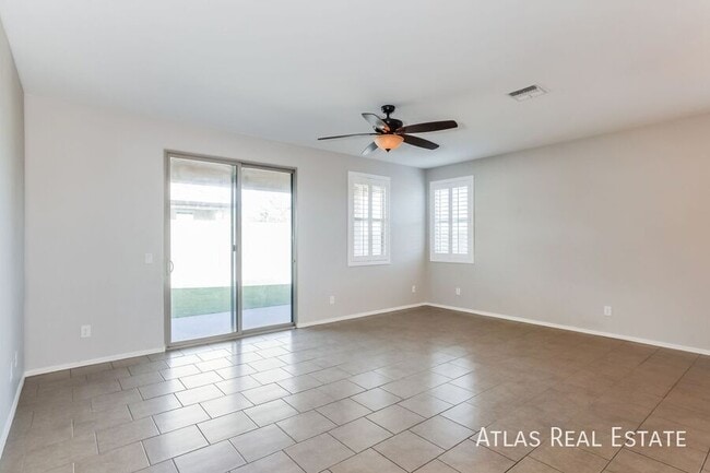 18326 W Via Del Sol in Surprise, AZ - Building Photo - Building Photo