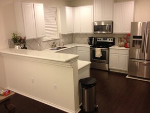 11200 Barns Trail in Austin, TX - Foto de edificio - Building Photo