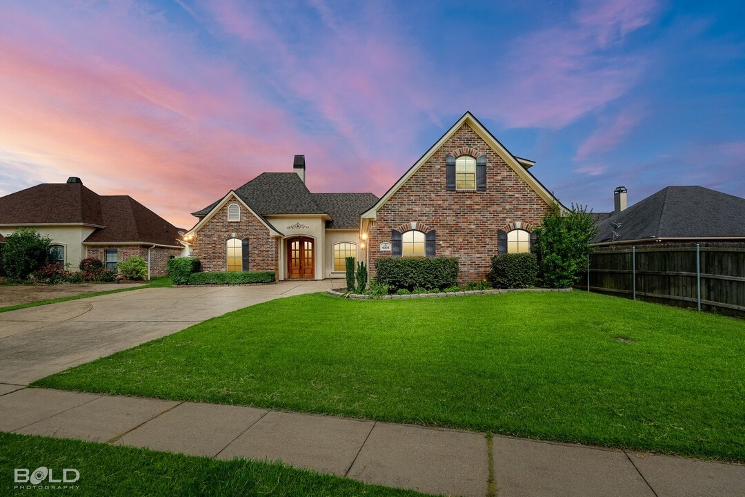 9993 Loveland Ct in Shreveport, LA - Building Photo