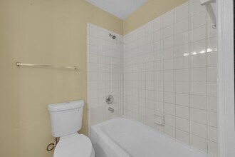 901 10th St in West Palm Beach, FL - Foto de edificio - Building Photo