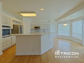 10330 Marble Creek Cir in Colorado Springs, CO - Foto de edificio - Building Photo