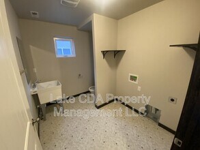 12397 N Cavanaugh Dr in Rathdrum, ID - Building Photo - Building Photo