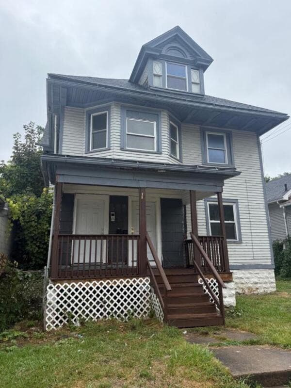 588 Brown St in Rochester, NY - Building Photo - Building Photo