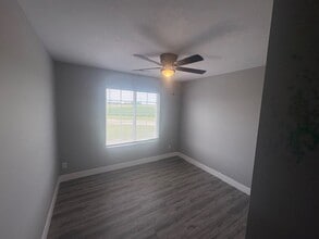 235 W Lester St in Williamsville, IL - Building Photo - Building Photo